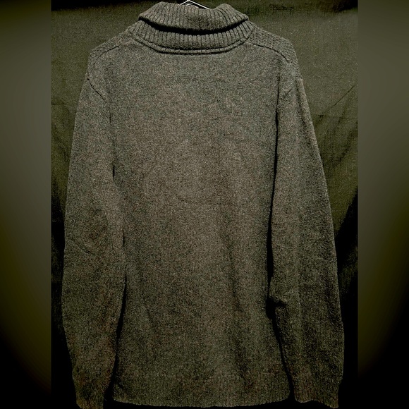 Old Navy XL ash grey sweater - Picture 2 of 2